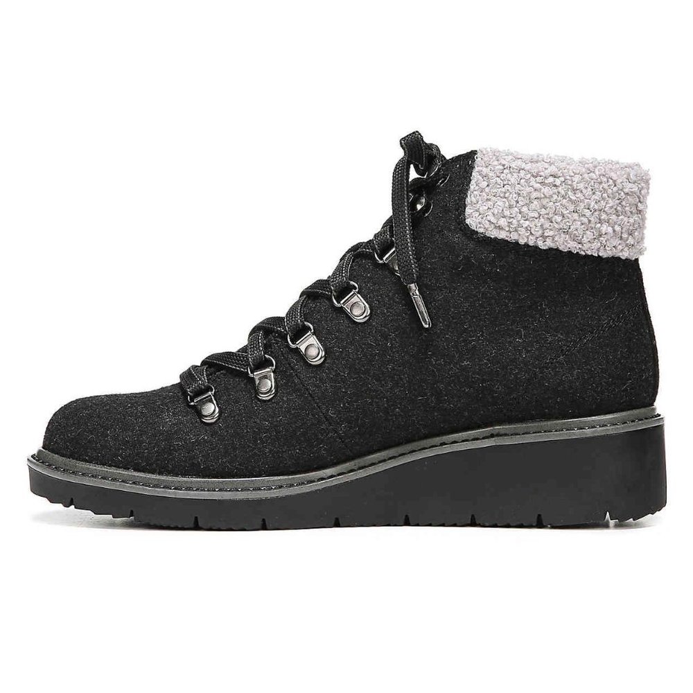 NEW Dr. Scholl's Women's waterproof Sentinel Boots - Picture 4 of 16